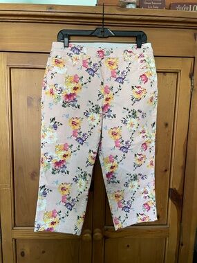 Women's Pink Floral Capris - Lightweight Denim Summer Pants